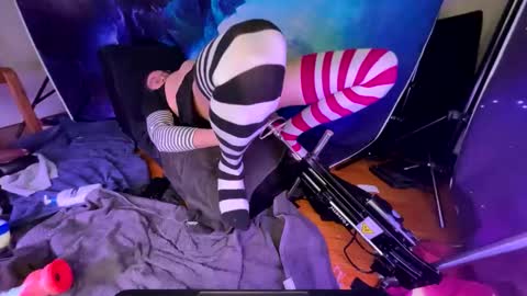 lukewilde online show from April 28, 2026, 2:10 am