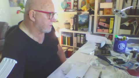 luley58 online show from April 8, 2026, 7:41 am