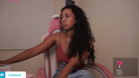 lulitauwu online show from January 7, 2026, 2:14 am