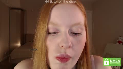 Snapshot of lulu_moons chatting on July 20, 2026, 5:59 pm Lulu online show from July 20, 2026, 5:59 pm
