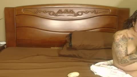 lulu_wild online show from April 12, 2026, 10:31 am