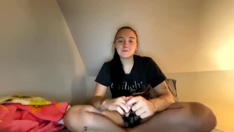 Snapshot of lulubaby03 chatting on September 18, 2025, 4:58 am lulubaby03 online show from September 18, 2025, 4:58 am