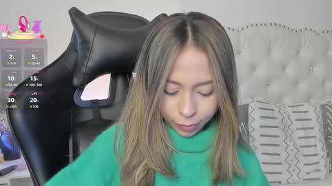 Snapshot of luluuberry chatting on March 14, 2026, 6:35 pm luluuberry online show from March 14, 2026, 6:35 pm