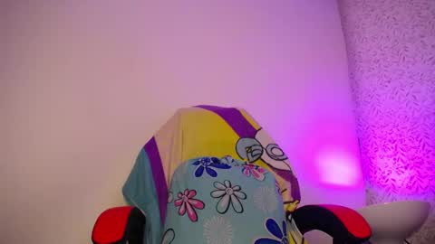 Luly online show from April 28, 2026, 3:11 am