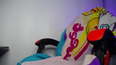 Luly online show from April 29, 2026, 4:05 am