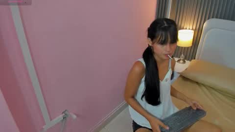 luly_dreams online show from October 11, 2025, 3:39 am