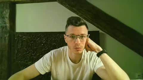 Andrew independent model 2000-0000 CET daily online show from May 12, 2026, 9:34 pm