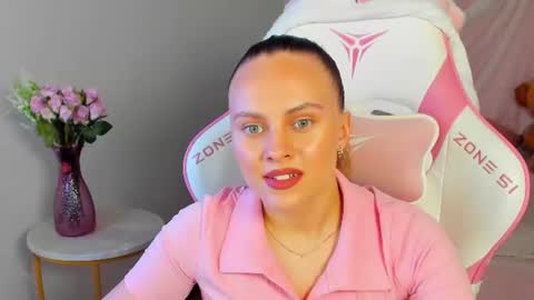 lumerisoren online show from June 10, 2026, 4:39 pm