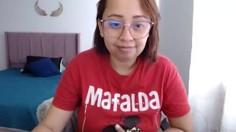 Snapshot of lumi_84 chatting on January 5, 2025, 9:03 pm LUMI online show from January 5, 2025, 9:03 pm