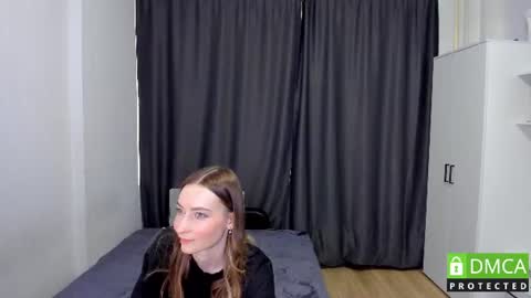 Snapshot of luminaya chatting on July 26, 2026, 12:01 pm Naya online show from July 26, 2026, 12:01 pm