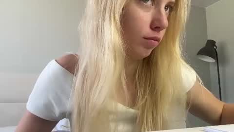 Snapshot of lumineess chatting on June 21, 2026, 11:46 am Catherine online show from June 21, 2026, 11:46 am