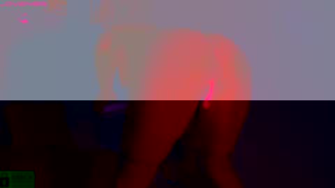 Luna online show from May 13, 2026, 2:31 am