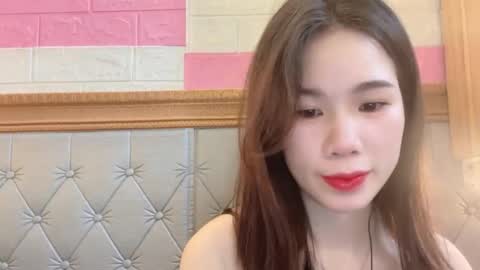 Luna online show from April 5, 2026, 7:55 pm