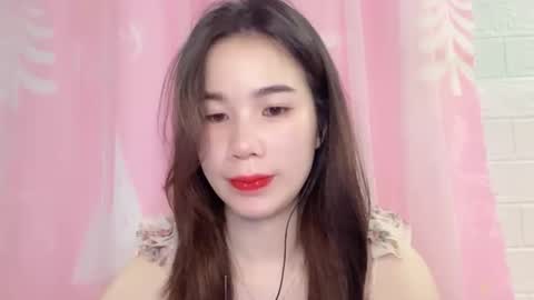 Luna online show from April 7, 2026, 5:57 pm