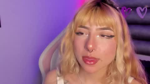 Snapshot of luna__scarlett chatting on February 18, 2026, 9:00 pm luna online show from February 18, 2026, 9:00 pm