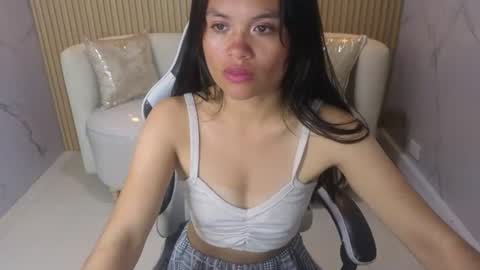 Snapshot of luna_benz_tx chatting on July 7, 2026, 12:20 pm Follow me.. Live 1430 to 2100 online show from July 7, 2026, 12:20 pm