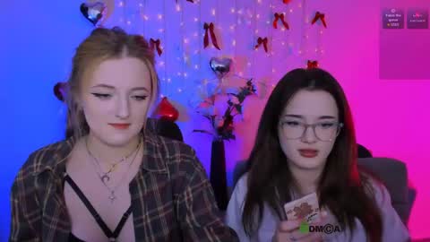 luna_berryy online show from April 18, 2026, 7:07 pm