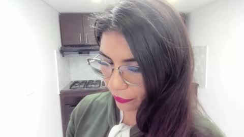 luna  online show from December 2, 2025, 11:04 am