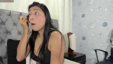 Luna Eva online show from February 3, 2026, 2:33 pm