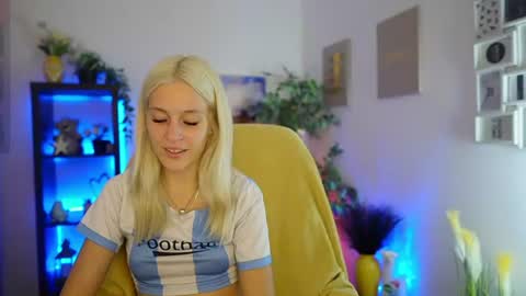 Snapshot of luna_grace18 chatting on June 30, 2026, 1:01 pm luna_grace18 online show from June 30, 2026, 1:01 pm