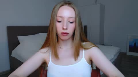 Snapshot of luna_insanity chatting on December 11, 2024, 9:01 pm Luna online show from December 11, 2024, 9:01 pm