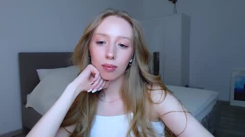 Snapshot of luna_insanity chatting on December 12, 2024, 9:15 pm Luna online show from December 12, 2024, 9:15 pm