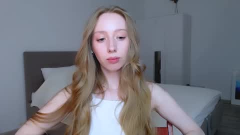 Snapshot of luna_insanity chatting on December 13, 2024, 12:20 am Luna online show from December 13, 2024, 12:20 am
