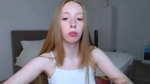 Snapshot of luna_insanity chatting on December 22, 2024, 11:09 pm Luna online show from December 22, 2024, 11:09 pm