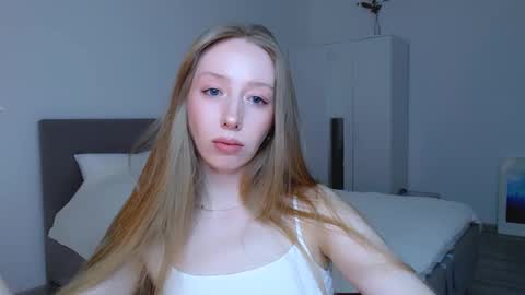 Snapshot of luna_insanity chatting on January 9, 2025, 9:16 pm Luna online show from January 9, 2025, 9:16 pm