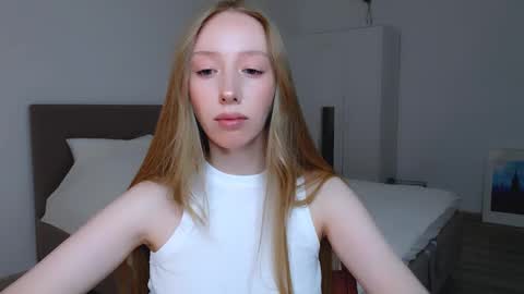 Snapshot of luna_insanity chatting on January 11, 2025, 8:43 pm Luna online show from January 11, 2025, 8:43 pm