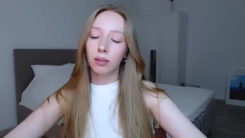 Snapshot of luna_insanity chatting on January 11, 2025, 11:46 pm Luna online show from January 11, 2025, 11:46 pm