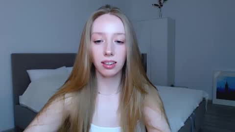 Snapshot of luna_insanity chatting on January 15, 2025, 8:05 pm Luna online show from January 15, 2025, 8:05 pm