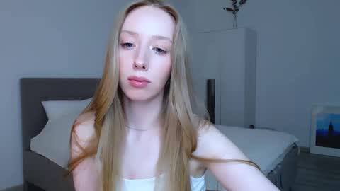 Snapshot of luna_insanity chatting on January 19, 2025, 3:08 am Luna online show from January 19, 2025, 3:08 am