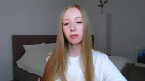 Snapshot of luna_insanity chatting on February 12, 2025, 7:56 pm Luna online show from February 12, 2025, 7:56 pm