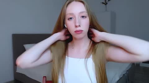 Snapshot of luna_insanity chatting on February 16, 2025, 10:54 pm Luna online show from February 16, 2025, 10:54 pm