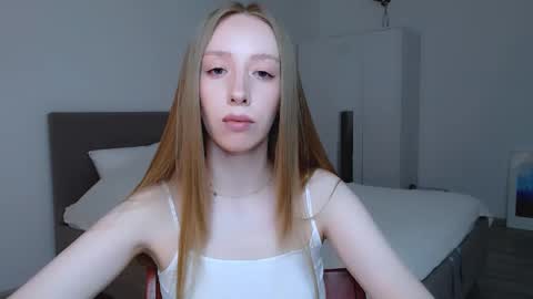 Snapshot of luna_insanity chatting on February 17, 2025, 6:59 pm Luna online show from February 17, 2025, 6:59 pm