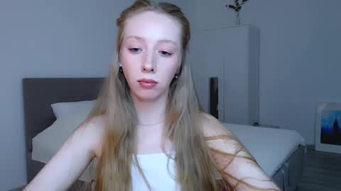 Snapshot of luna_insanity chatting on February 20, 2025, 8:03 pm Luna online show from February 20, 2025, 8:03 pm