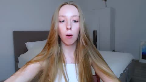 Snapshot of luna_insanity chatting on March 2, 2025, 10:38 pm Luna online show from March 2, 2025, 10:38 pm