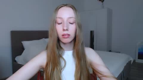 Snapshot of luna_insanity chatting on March 5, 2025, 8:21 pm Luna online show from March 5, 2025, 8:21 pm
