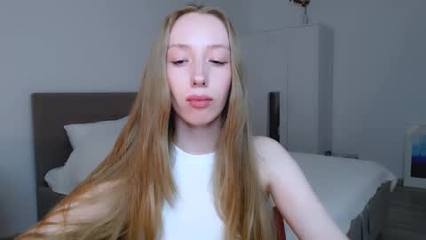 Snapshot of luna_insanity chatting on March 6, 2025, 2:30 am Luna online show from March 6, 2025, 2:30 am