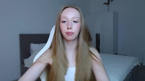 Snapshot of luna_insanity chatting on September 8, 2025, 8:30 pm Luna online show from September 8, 2025, 8:30 pm