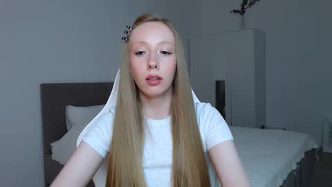 Snapshot of luna_insanity chatting on September 16, 2025, 8:32 pm Luna online show from September 16, 2025, 8:32 pm