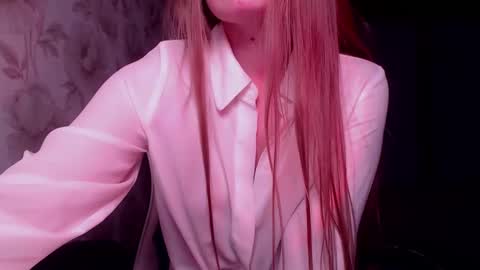 Snapshot of luna_loveisgood chatting on January 4, 2025, 12:48 am Luna online show from January 4, 2025, 12:48 am