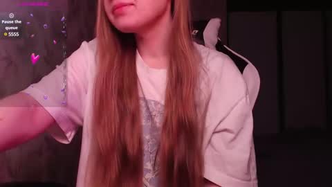 Snapshot of luna_loveisgood chatting on January 12, 2025, 11:36 pm Luna online show from January 12, 2025, 11:36 pm