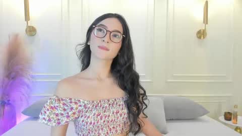 Snapshot of luna_noirxx chatting on June 6, 2026, 11:20 pm Luna online show from June 6, 2026, 11:20 pm