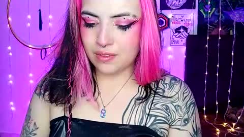 Snapshot of luna_ray420 chatting on February 3, 2025, 10:11 pm MISS LUNA  online show from February 3, 2025, 10:11 pm
