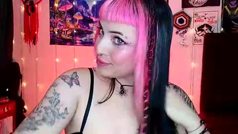 Snapshot of luna_ray420 chatting on February 26, 2025, 2:14 pm MISS LUNA  online show from February 26, 2025, 2:14 pm
