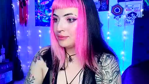 Snapshot of luna_ray420 chatting on March 1, 2025, 4:54 pm MISS LUNA  online show from March 1, 2025, 4:54 pm