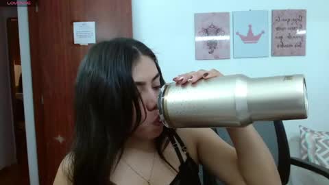 luna_rousse26 online show from May 19, 2026, 2:01 pm