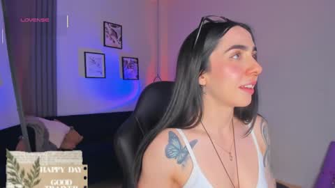 Snapshot of luna_tagliaferri chatting on May 8, 2026, 10:59 pm Luna online show from May 8, 2026, 10:59 pm